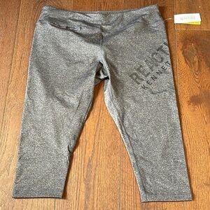 Nwt Women’s Kenneth Cole Reaction Grey Leggings Size XL
